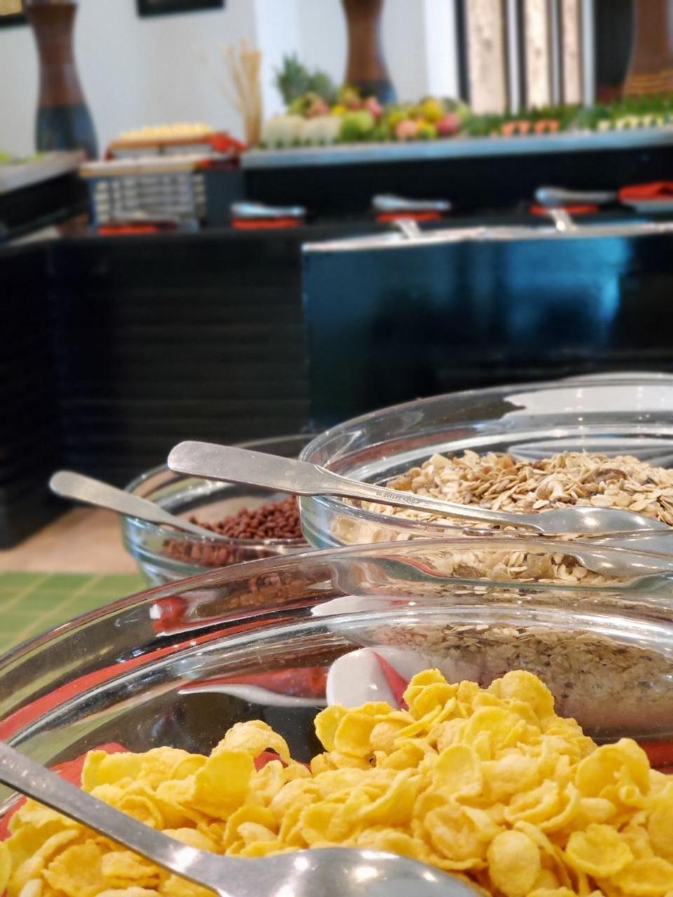 Tara Angkor Khách sạn 4*